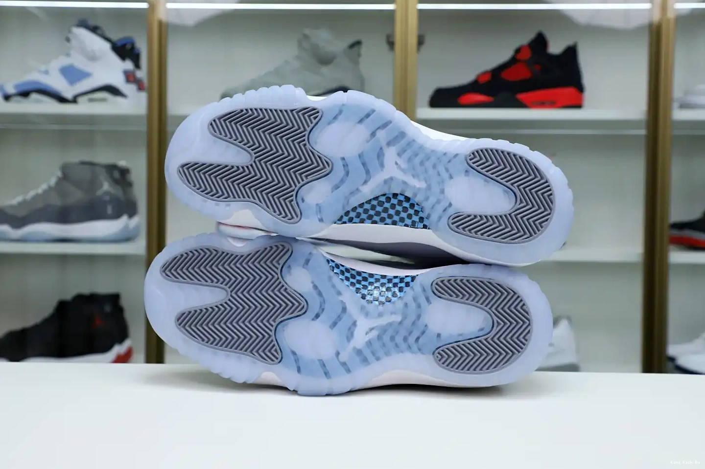 Kimikick Low  Air 11 Retro Jordan 0805